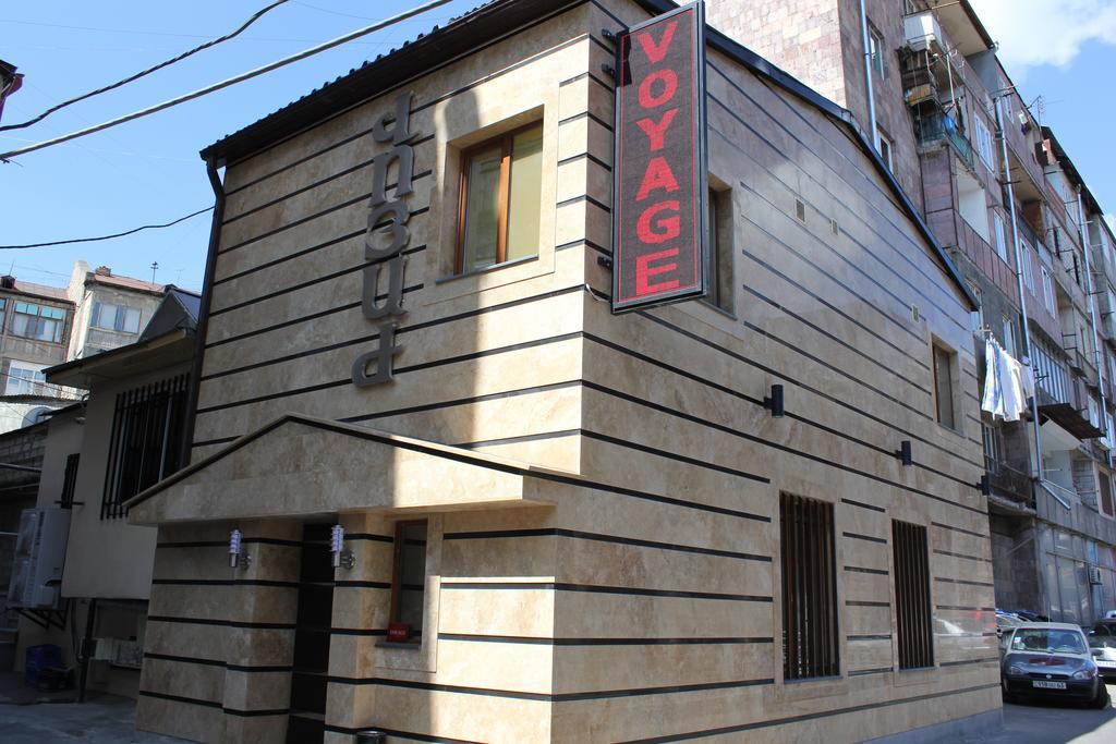 Voyage Hotel Yerevan Bagian luar foto